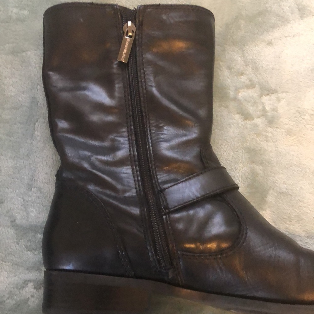 Bandelino Black Side Zip Boot. Size 8 - image 4